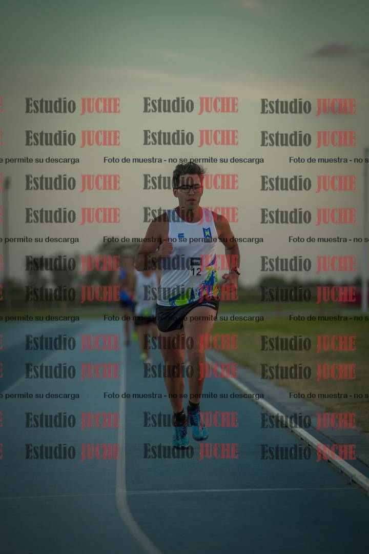 Fotos de los 3000 m llanos de varones
