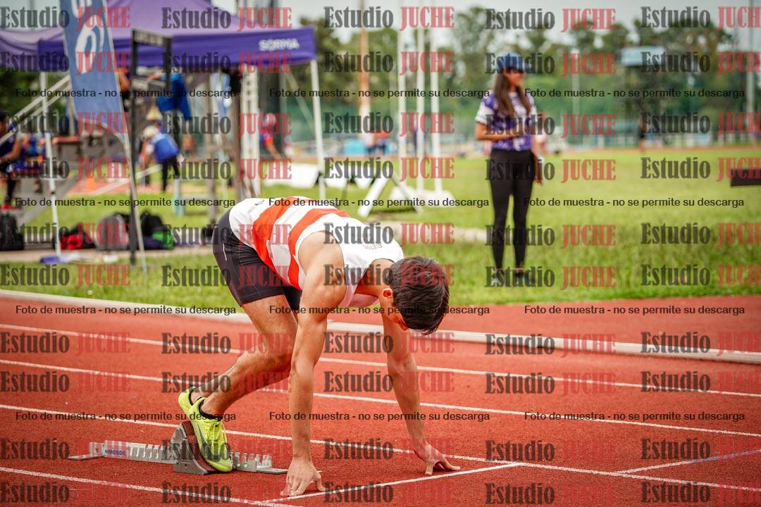 Fotos de los 400 m llanos de varones