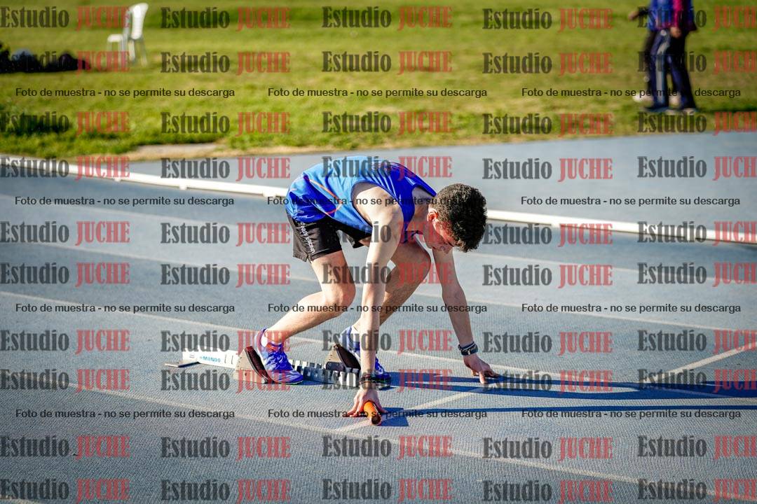 Fotos de las postas 5x80 m de varones