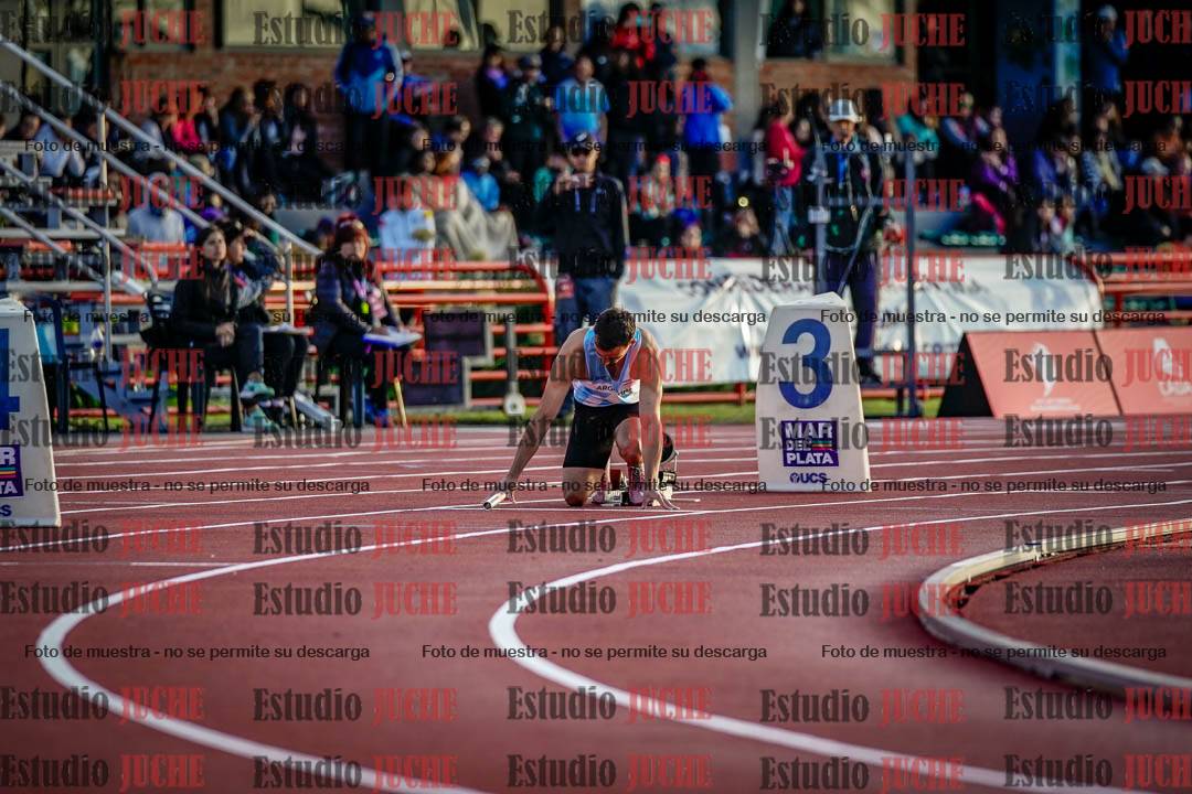 Fotos de las postas 4x100 m de varones - serie 1
