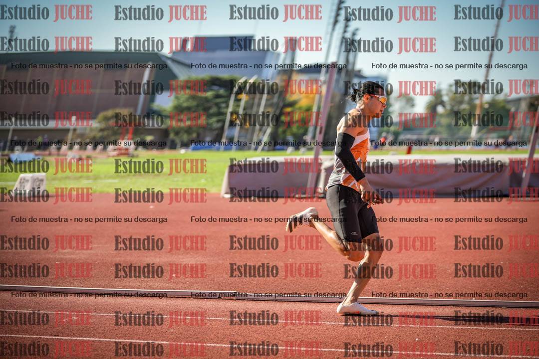 Fotos de los 400 m llanos de varones