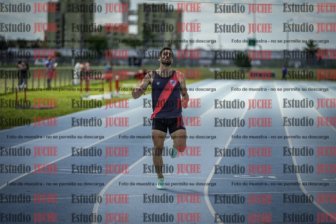 Fotos de los 400 m llanos de varones
