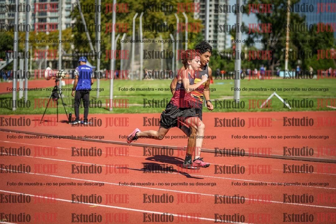 Fotos de los 200 m llanos de varones