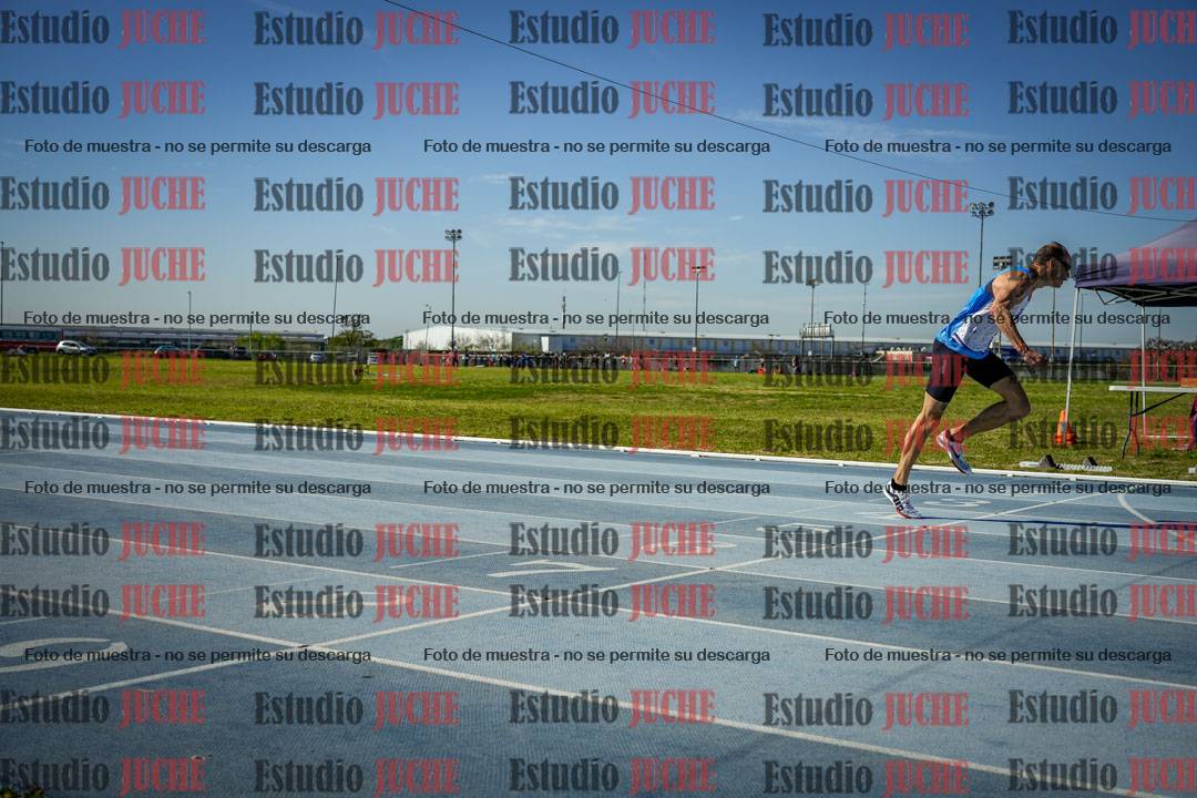 Fotos de los 400 m llanos de varones
