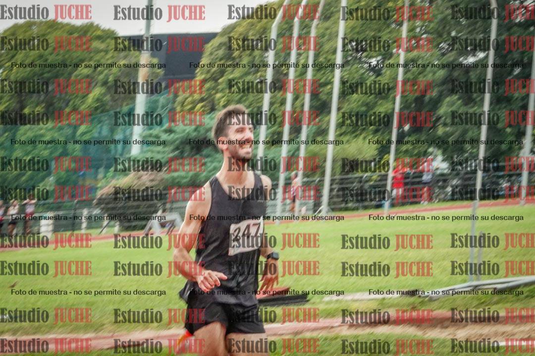 Fotos de los 3000 m llanos de varones