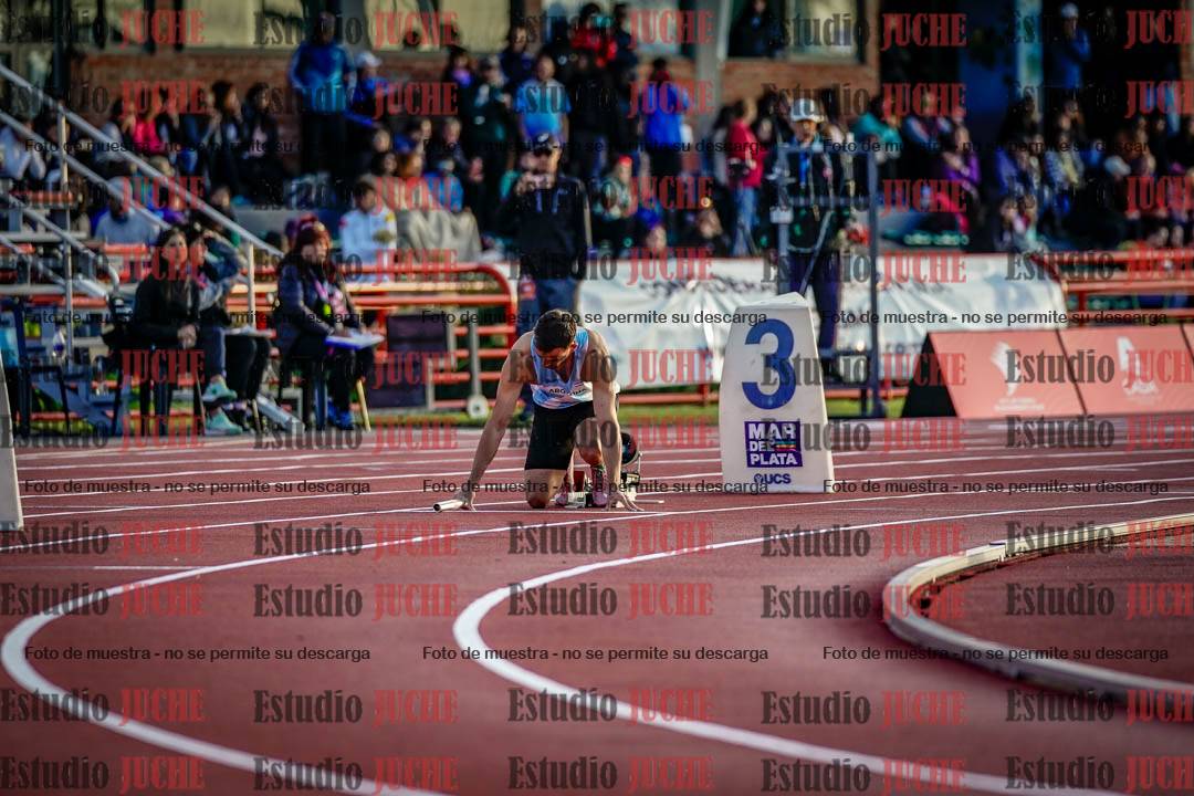 Fotos de las postas 4x100 m de varones - serie 1