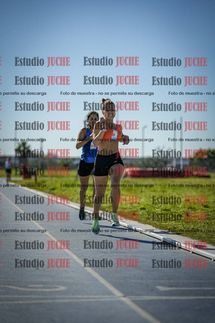 Fotos de los 5000 m llanos de mujeres y varones