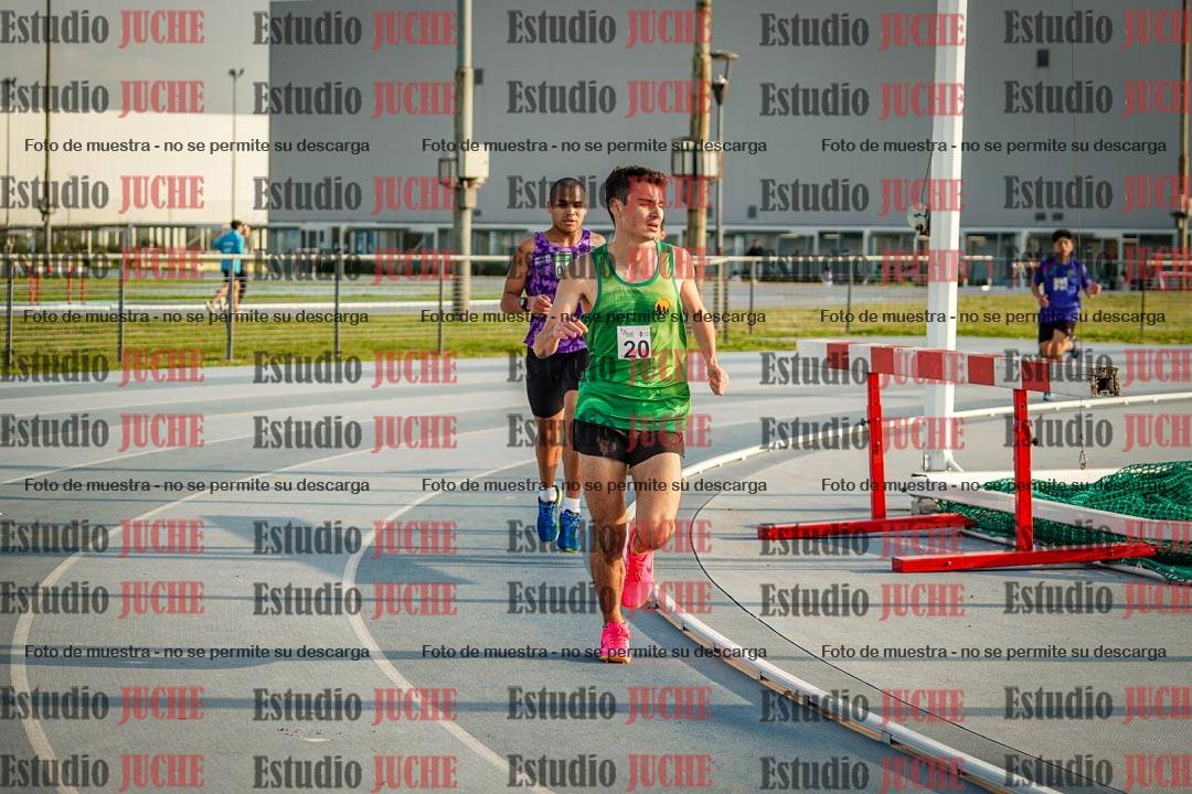 Fotos de los 3000 m llanos de varones