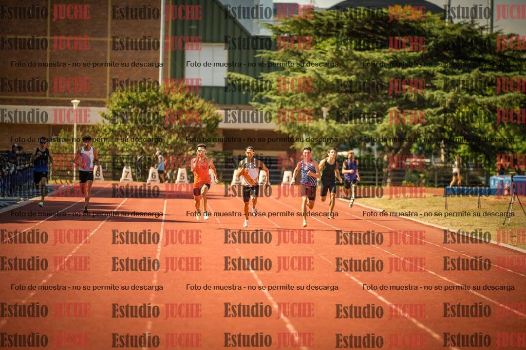 Fotos de los 400 m llanos de varones
