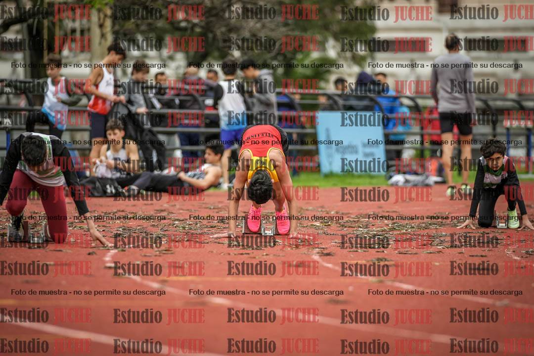 Fotos de los 200 m llanos de varones