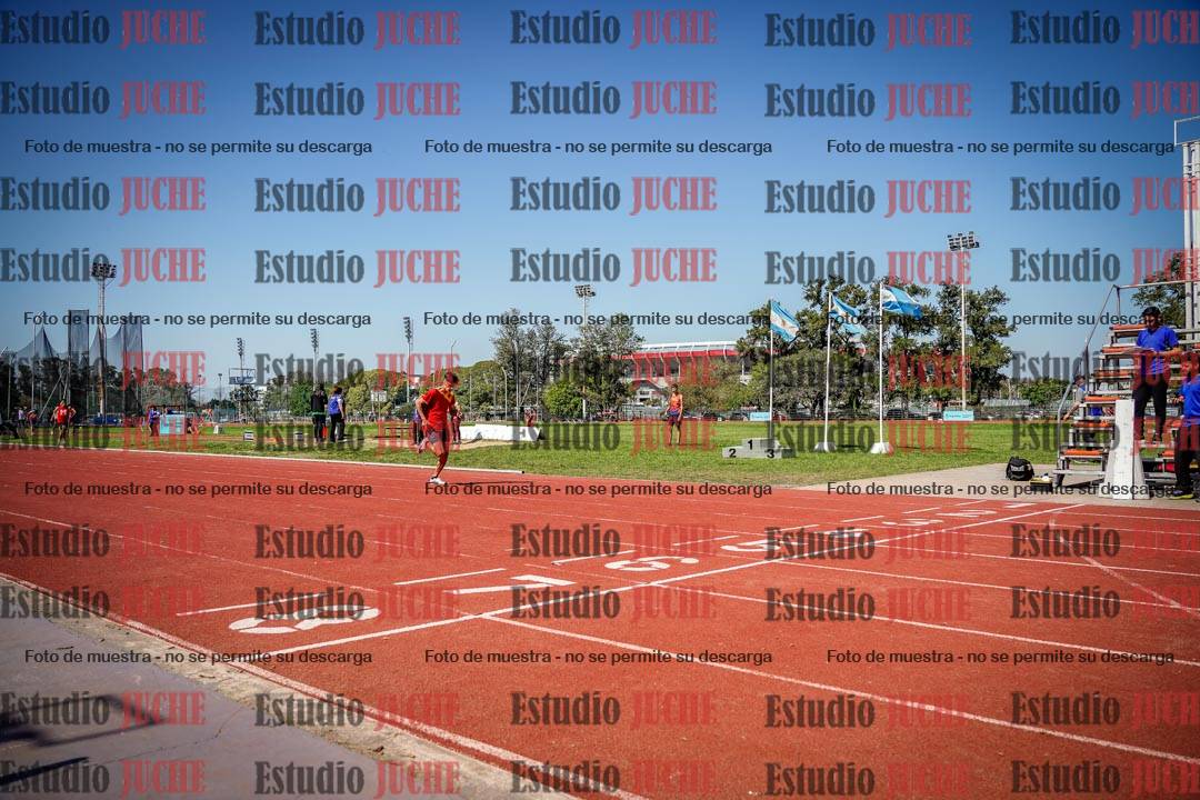 Fotos de los 400 m llanos de varones