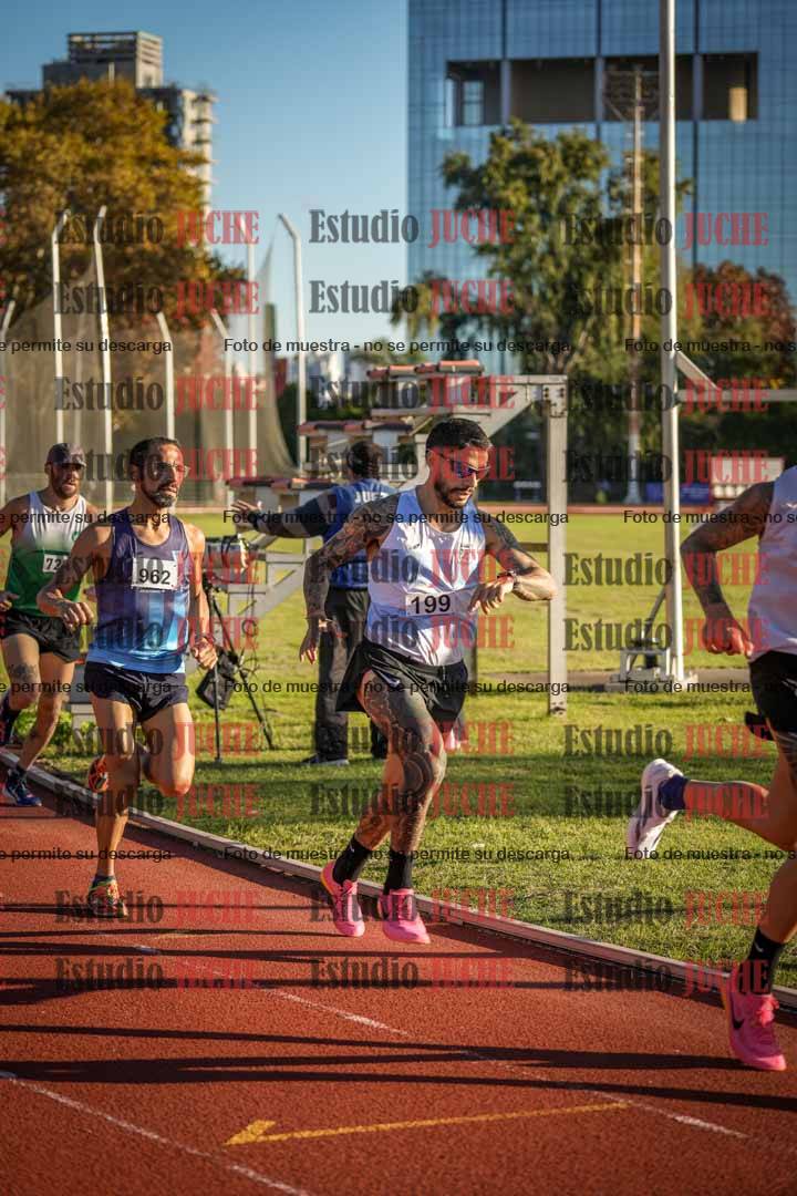 Fotos de los 3000 m llanos de varones