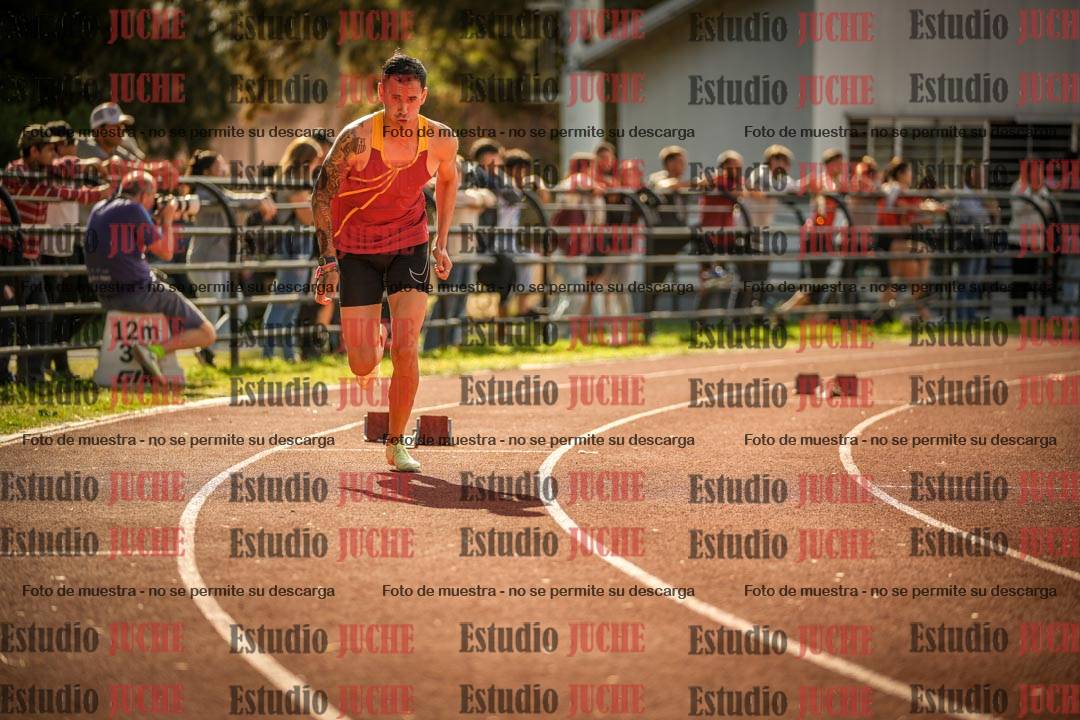 Fotos de los 400 m llanos de varones