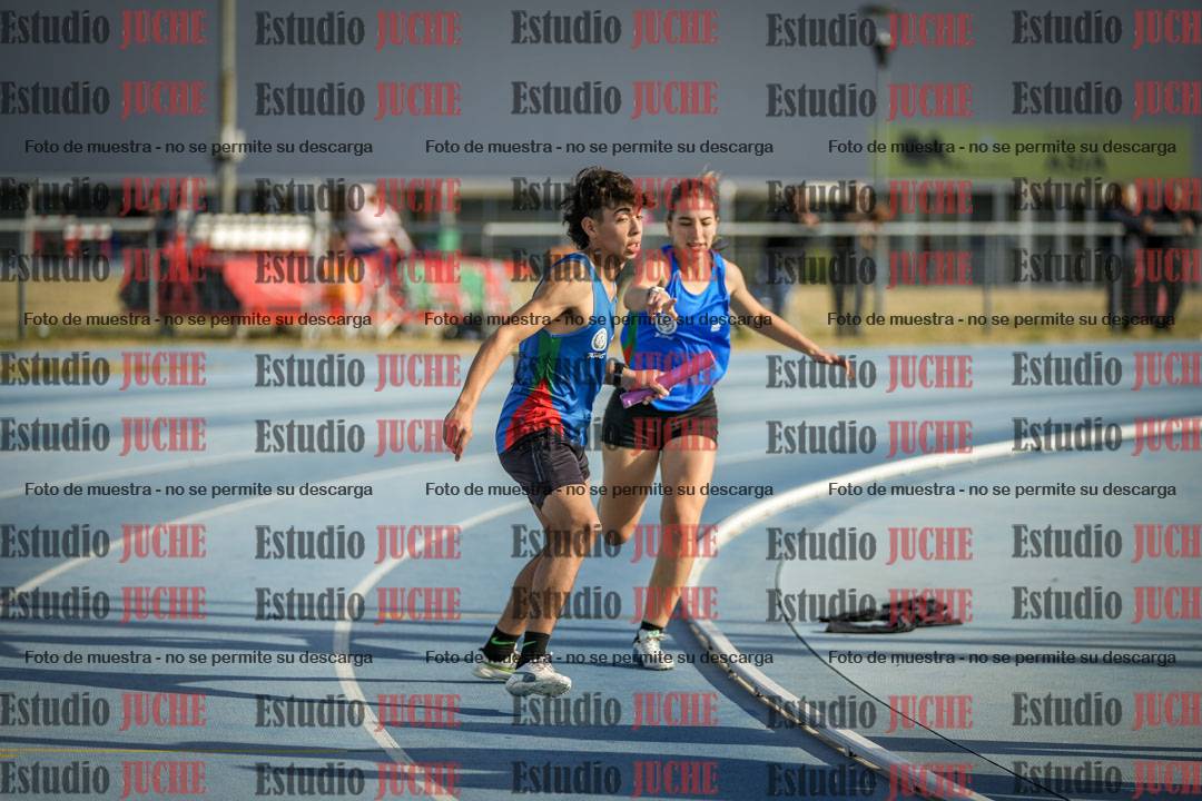 Fotos de las Postas 8x200 m mixta