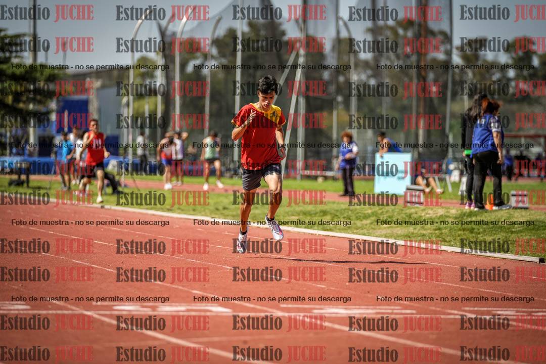 Fotos de los 400 m llanos de varones