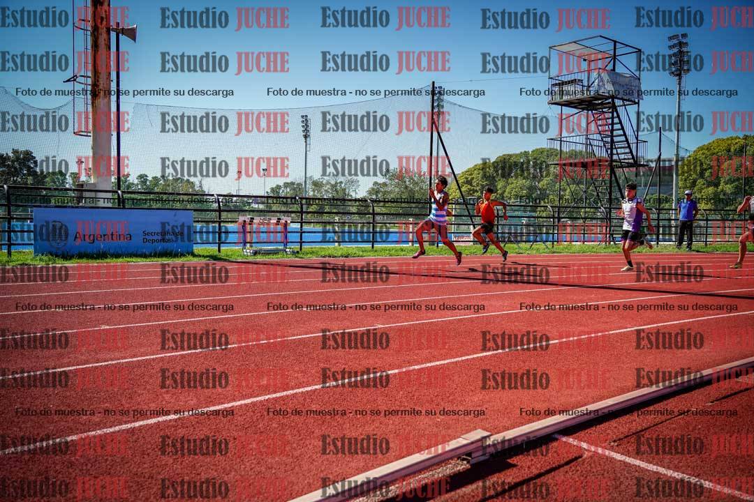Fotos de los 200 m llanos de varones