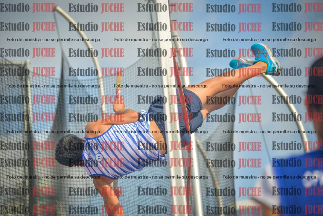 Fotos del salto con garrocha de varones - decatlón 8