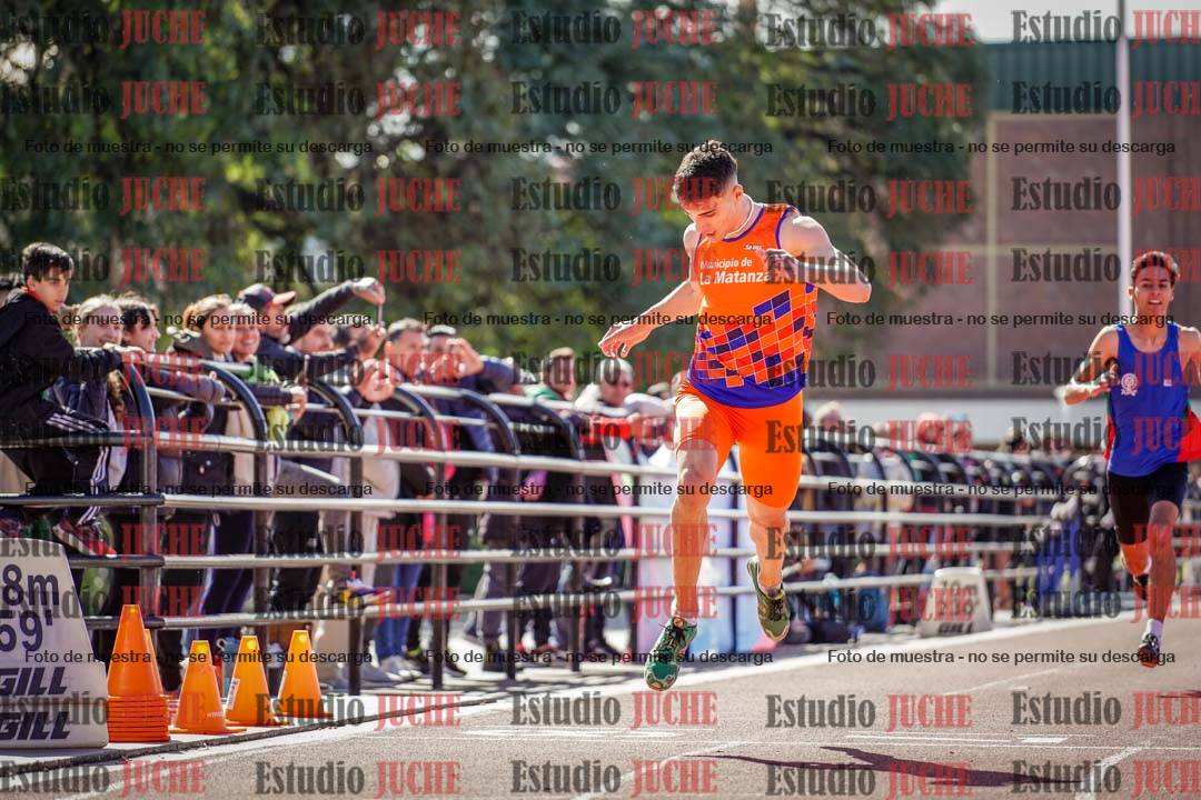 Fotos de los 200 m llanos de varones