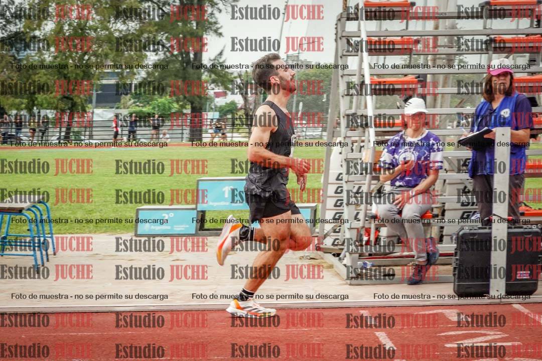 Fotos de los 3000 m llanos de varones