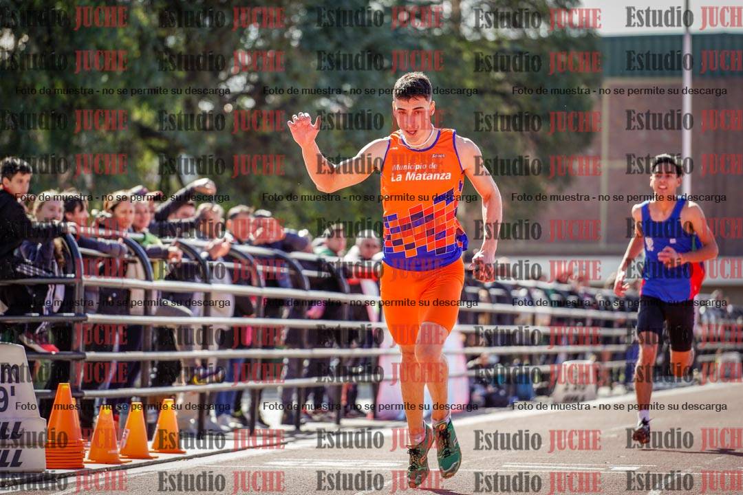 Fotos de los 200 m llanos de varones