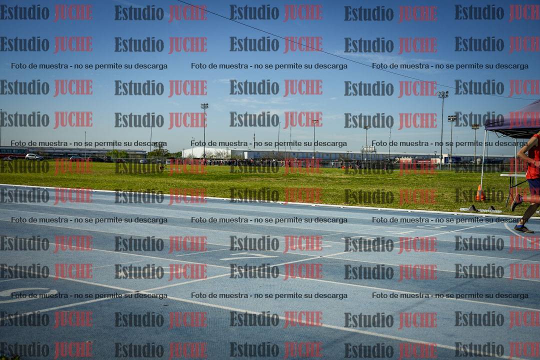 Fotos de los 400 m llanos de varones