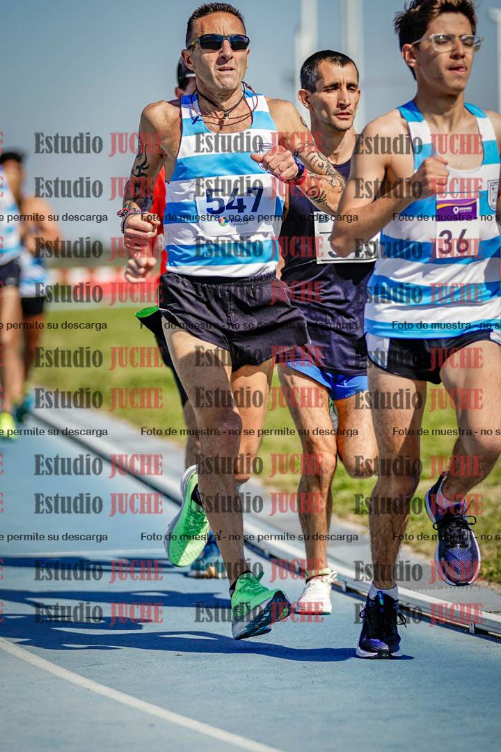 Fotos de los 3000 m llanos de varones