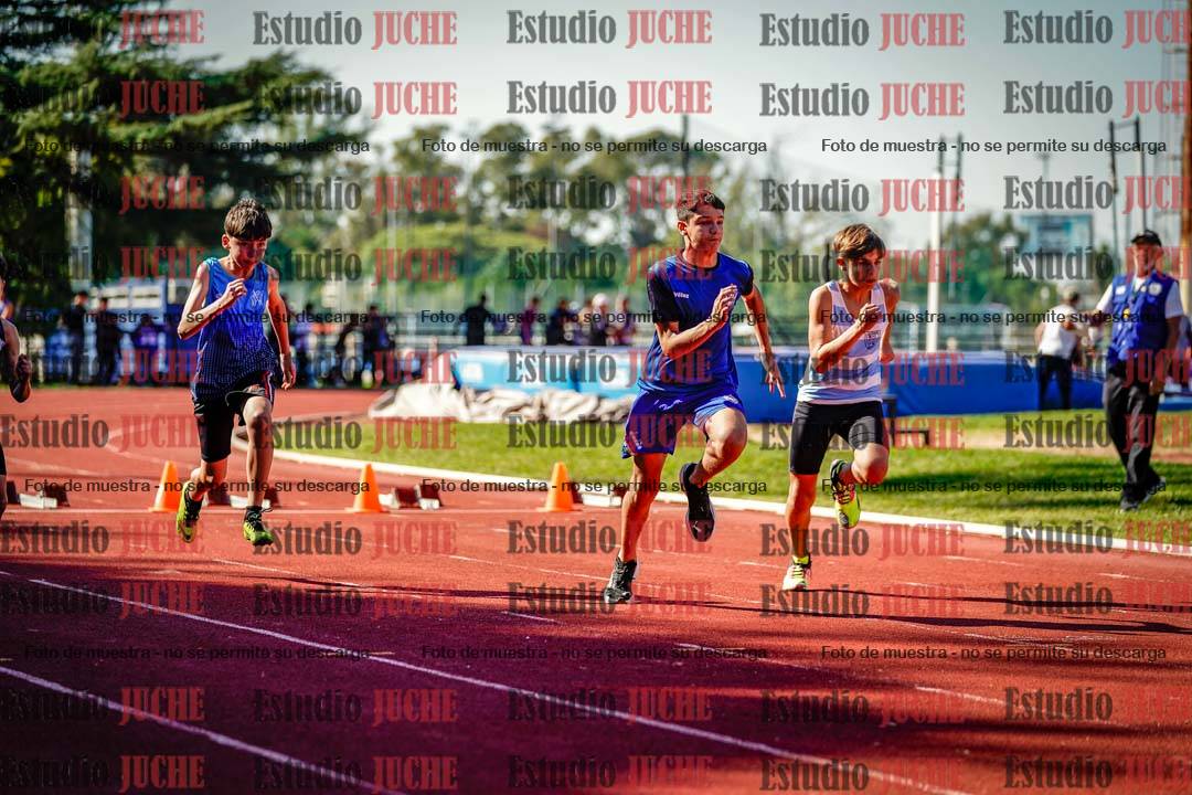 Fotos de los 80 m de varones