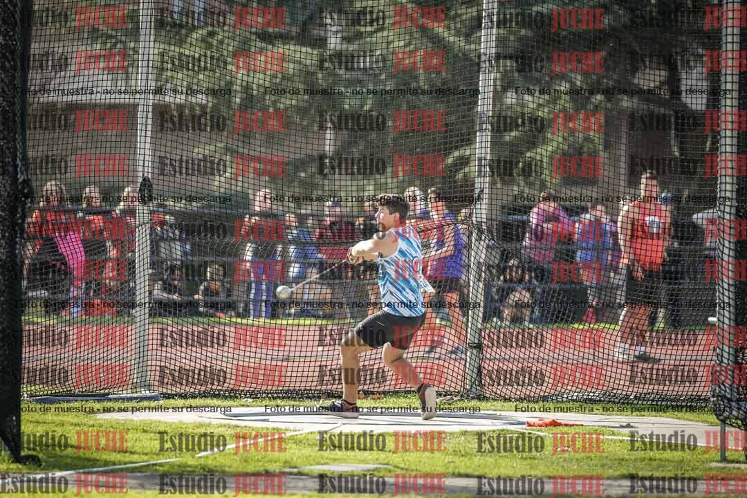 Fotos del lanzamiento de martillo de varones