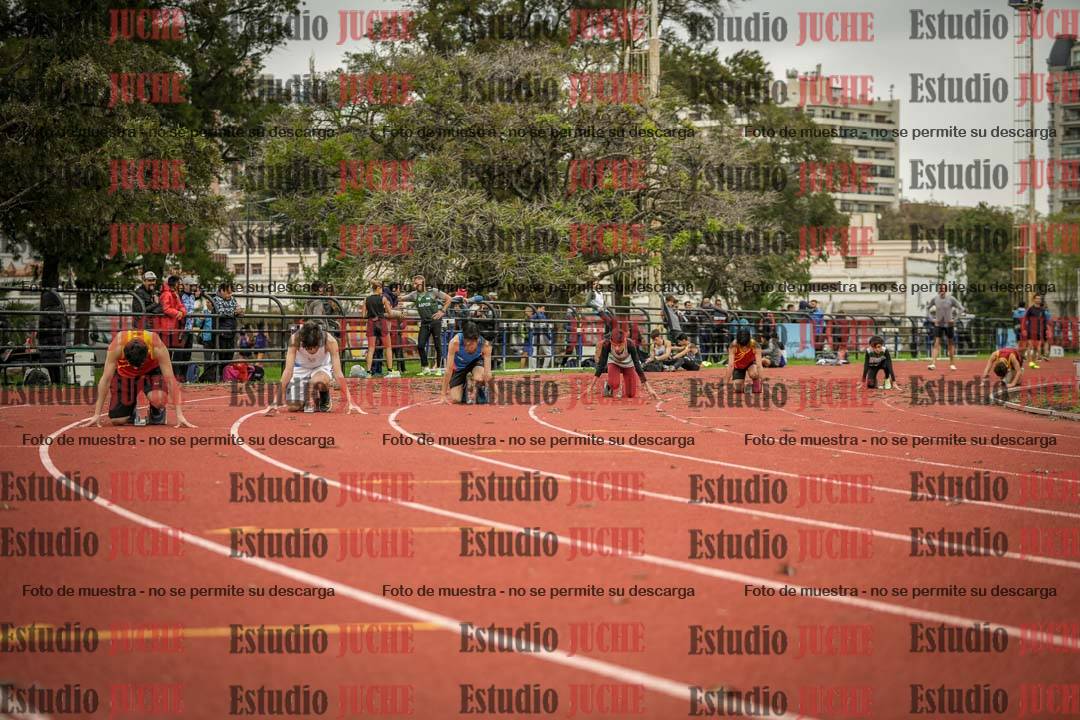 Fotos de los 200 m llanos de varones