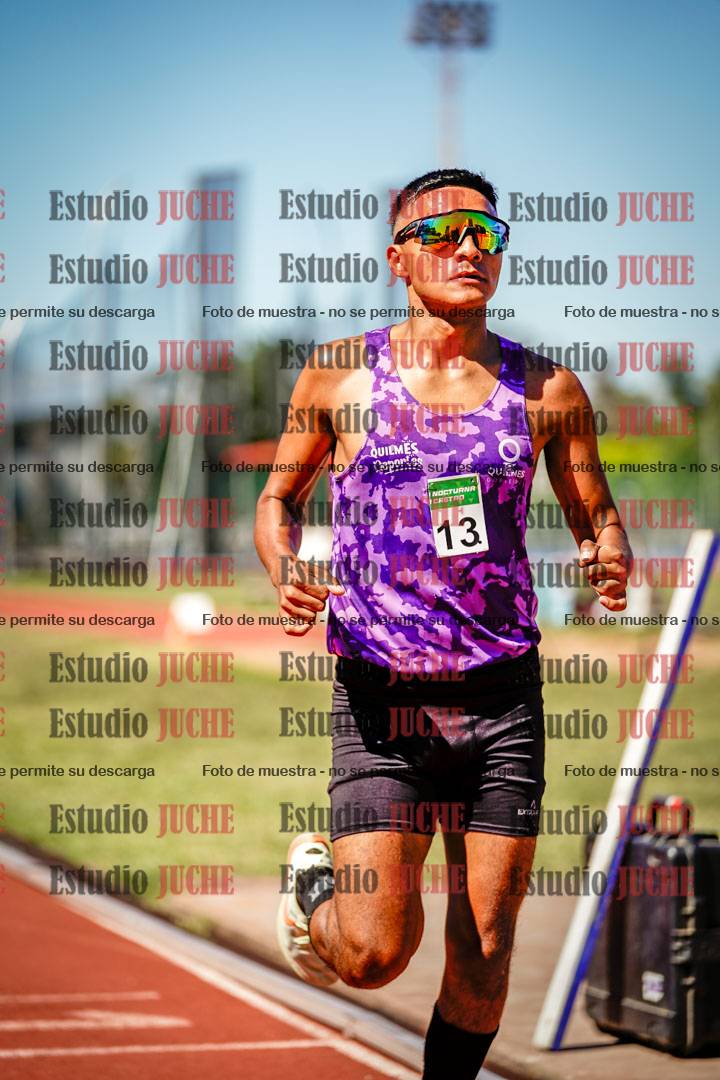 Fotos de los 800 m llanos de varones