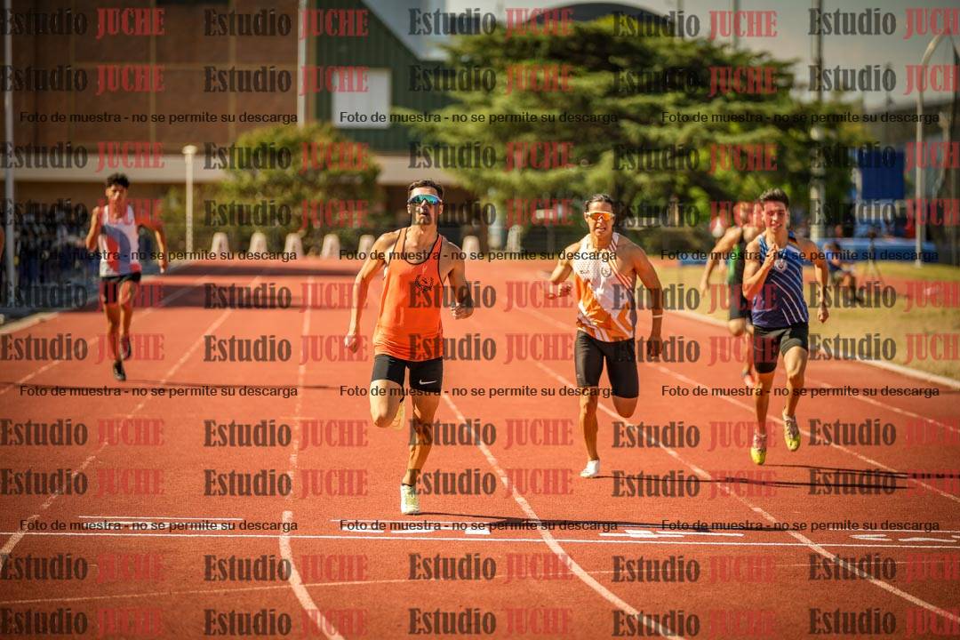 Fotos de los 400 m llanos de varones