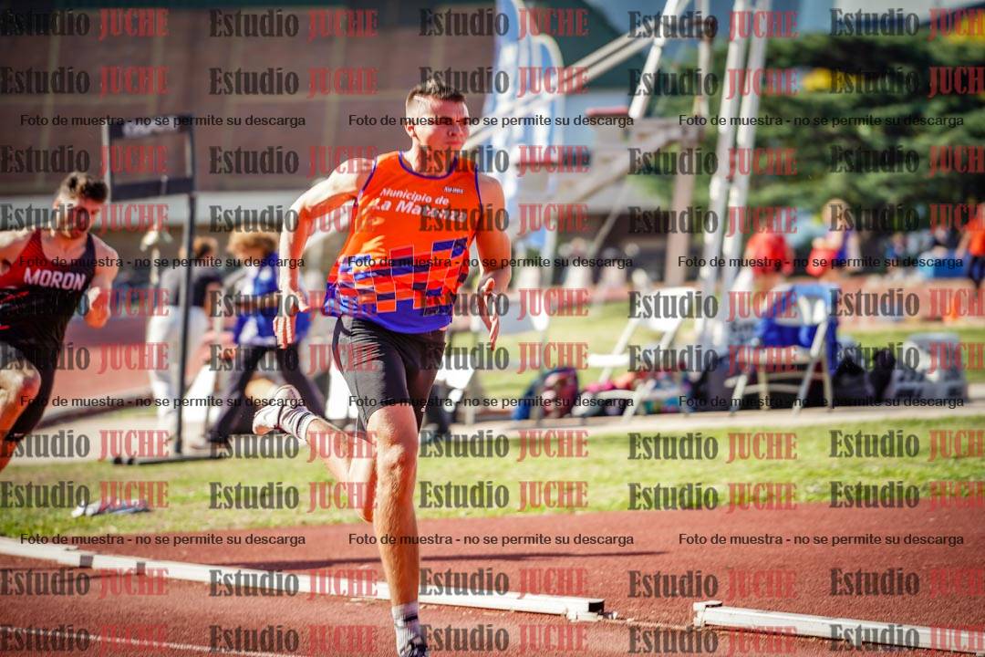 Fotos de los 400 m llanos de varones