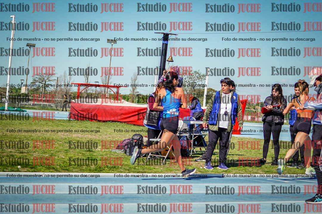 Fotos de los 5000 m llanos de mujeres y varones