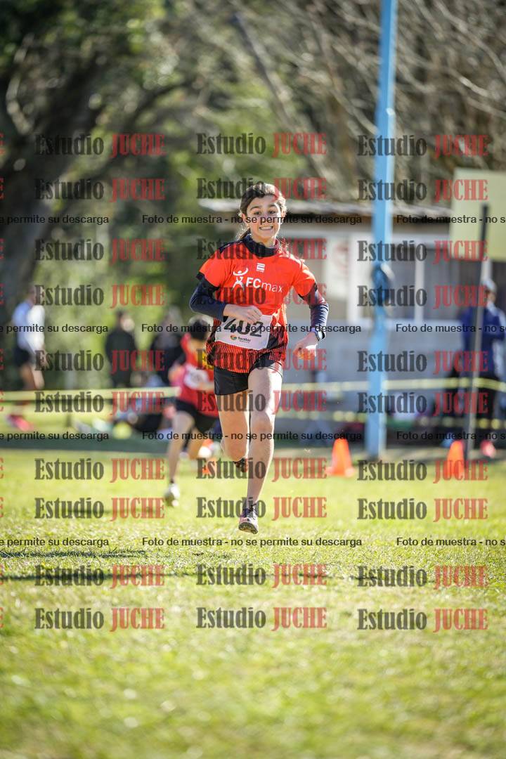 Fotos de la llegada del cross de 1000 m