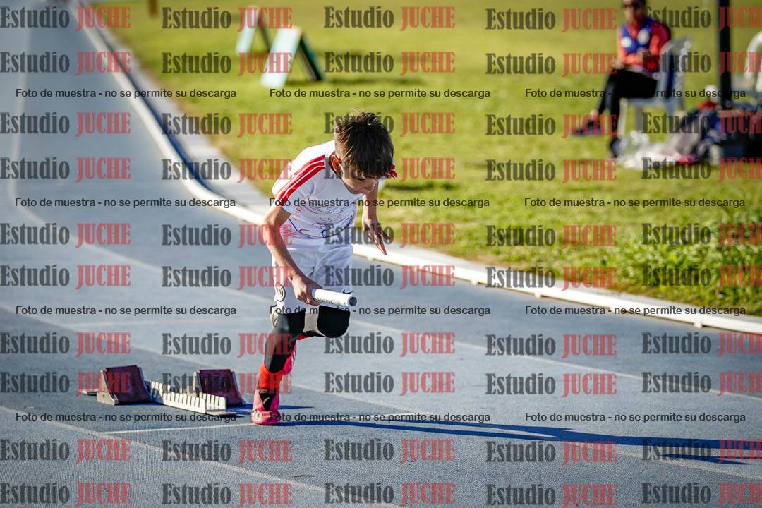 Fotos de las postas 5x80 m de varones