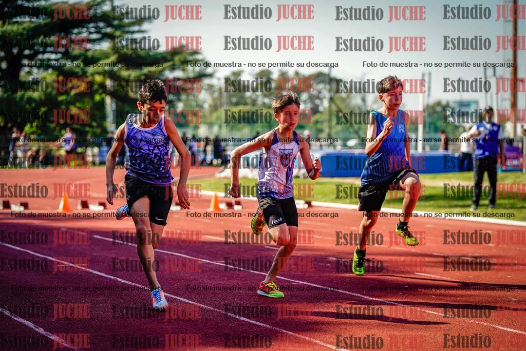 Fotos de los 80 m de varones