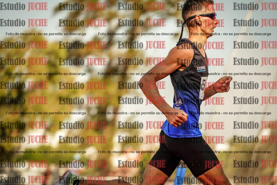 Fotos de los 800 m llanos de varones