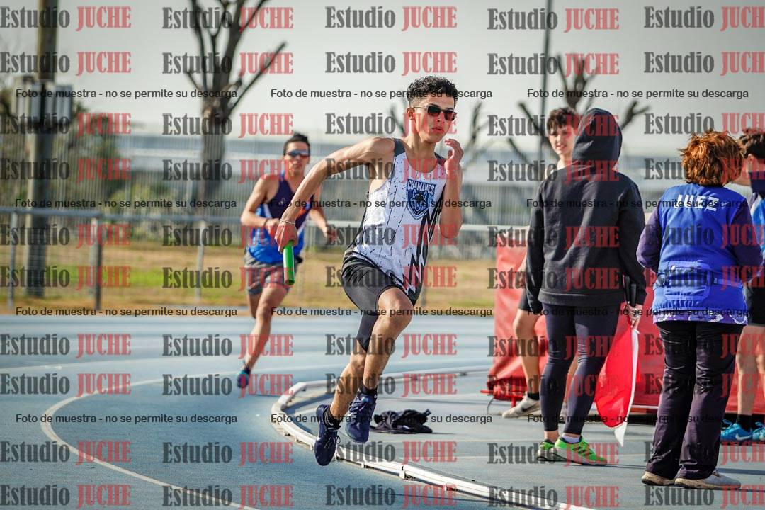 Fotos de las Postas 8x200 m mixta