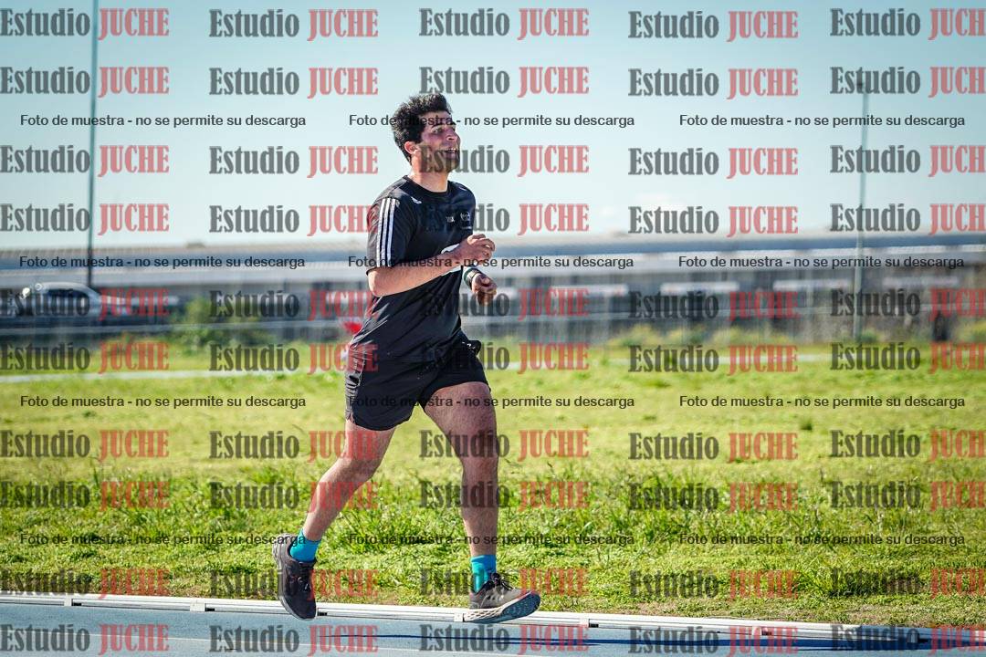 Fotos de los 5000 m llanos de mujeres y varones
