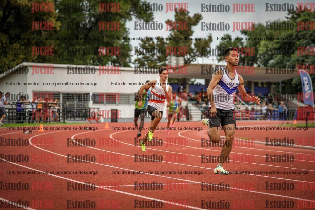 Fotos de los 400 m llanos de varones