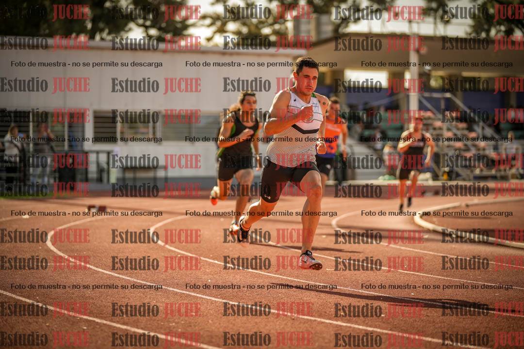 Fotos de los 400 m llanos de varones