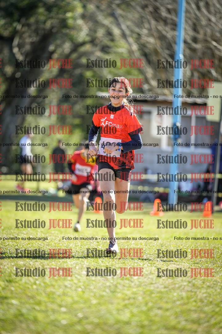 Fotos de la llegada del cross de 1000 m
