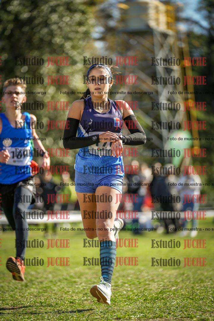 Fotos de la llegada del cross de 2000 m