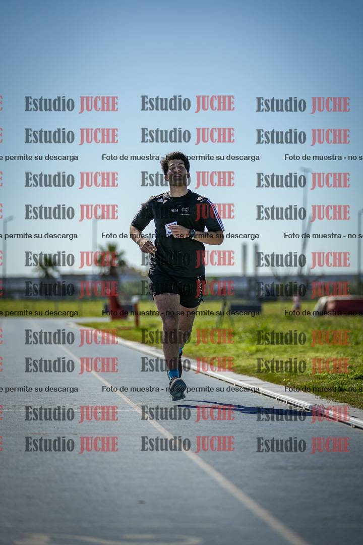 Fotos de los 5000 m llanos de mujeres y varones