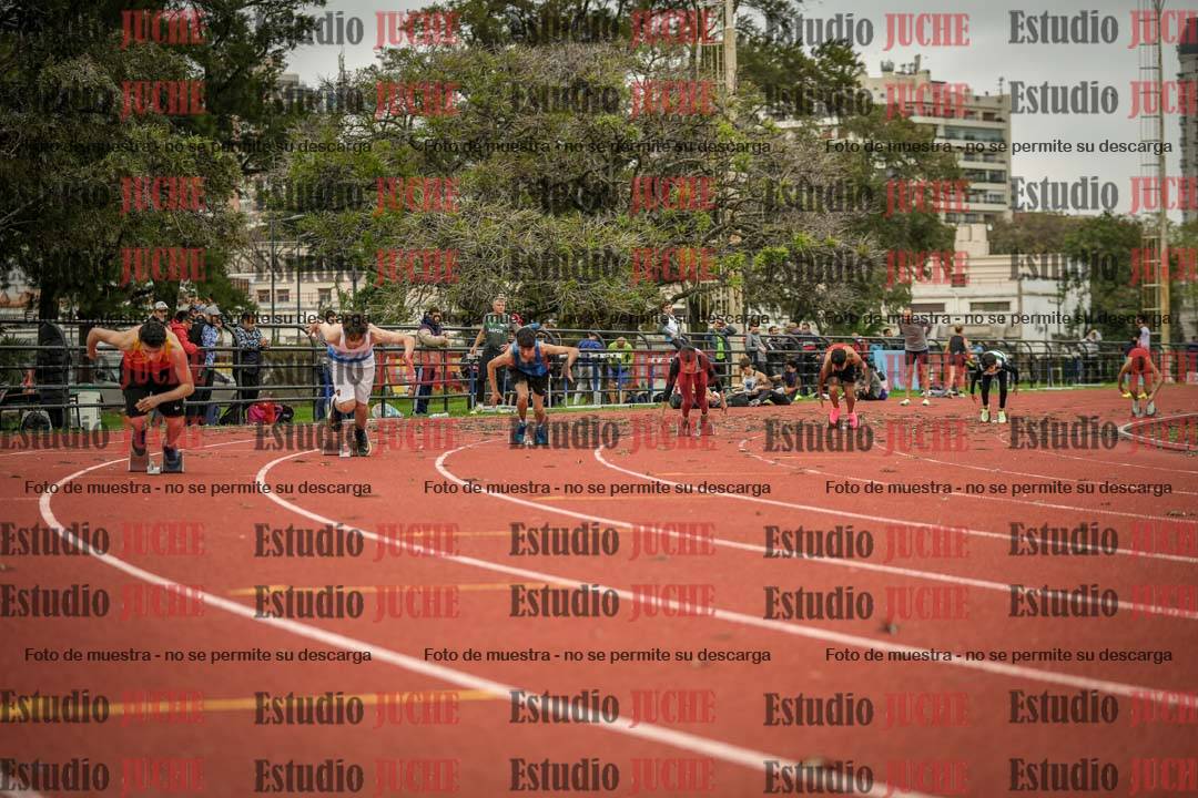 Fotos de los 200 m llanos de varones