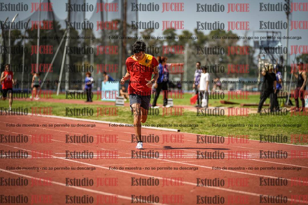 Fotos de los 400 m llanos de varones