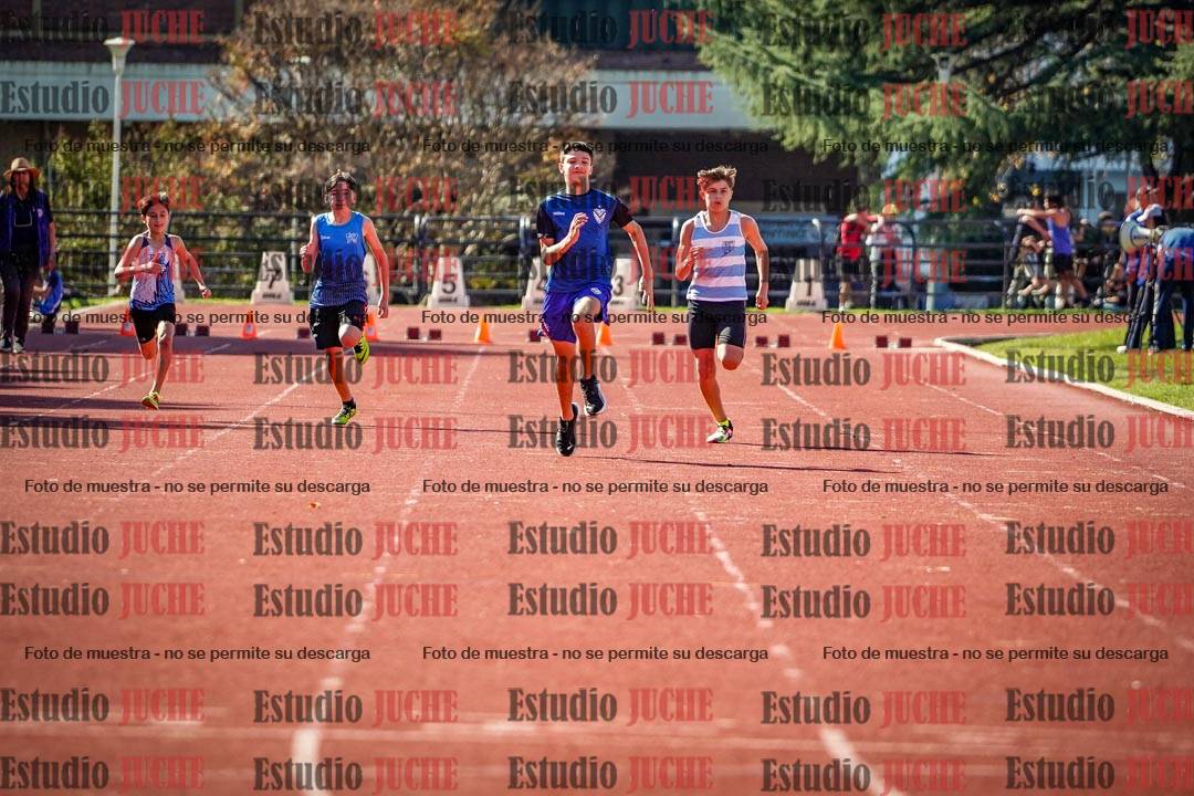 Fotos de los 80 m de varones