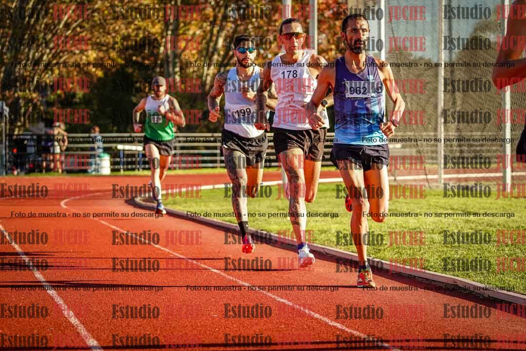 Fotos de los 3000 m llanos de varones