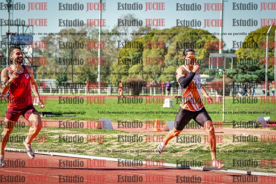 Fotos de los 400 m llanos de varones