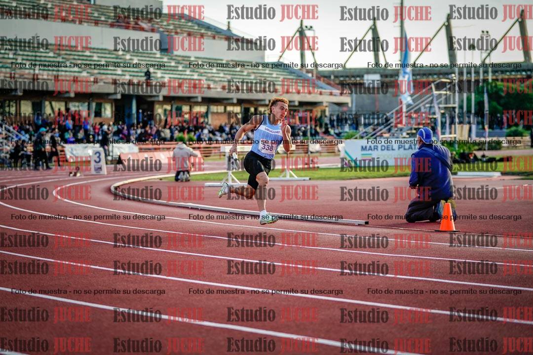 Fotos de las postas 4x100 m de varones - serie 1